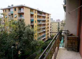 Balcone - Bilocale via Bartolomeo Carrea, 3, Genova (zona Sampierdarena) - foto 15