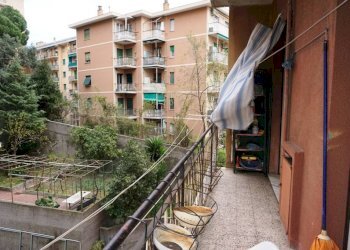 Balcone - Bilocale via Bartolomeo Carrea, 3, Genova (zona Sampierdarena) - foto 16