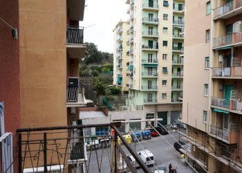 Balcone - Bilocale via Bartolomeo Carrea, 3, Genova (zona Sampierdarena) - foto 18