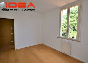 Camera da letto - Appartamento viale Ludovico Antonio Muratori, Modena (zona Centro Storico) - foto 24