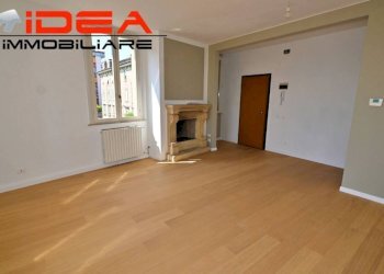 Soggiorno - Appartamento viale Ludovico Antonio Muratori, Modena (zona Centro Storico) - foto 3