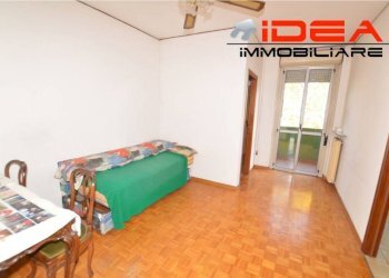 Camera da letto - Quadrilocale via Giuseppe Notari, Modena - foto 25