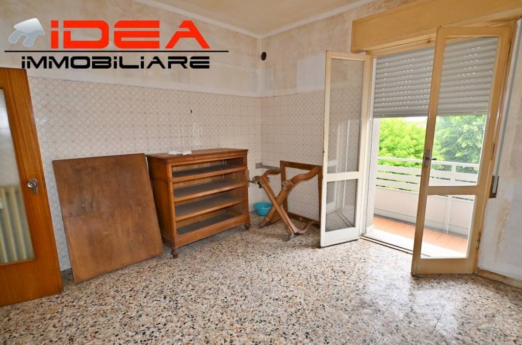 Cucina - Appartamento via Leopoldo Nobili, Modena - foto 2