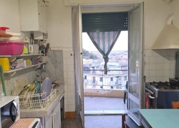 Cucina - Quadrilocale via dei Carpentieri, 5, Genova (zona Sampierdarena) - foto 3