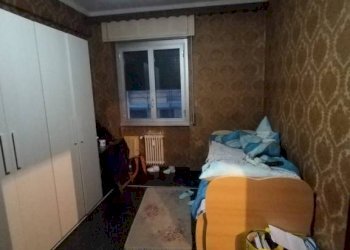 Camera da letto - Quadrilocale via dei Carpentieri, 5, Genova (zona Sampierdarena) - foto 23