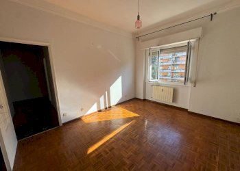 Camera da letto - Quadrilocale via Emilio Salgari, 5, Genova (zona Pegli) - foto 11