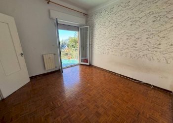 Camera da letto - Quadrilocale via Emilio Salgari, 5, Genova (zona Pegli) - foto 12