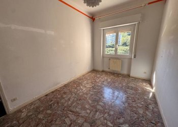 Camera da letto - Quadrilocale via Emilio Salgari, 5, Genova (zona Pegli) - foto 15