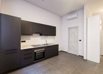 Cucina - Monolocale via Giacinto Collegno, 10, Torino (zona San Donato) - foto 17