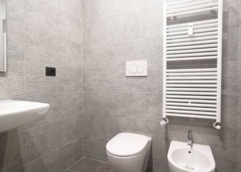 Bagno - Monolocale via Giacinto Collegno, 10, Torino (zona San Donato) - foto 24