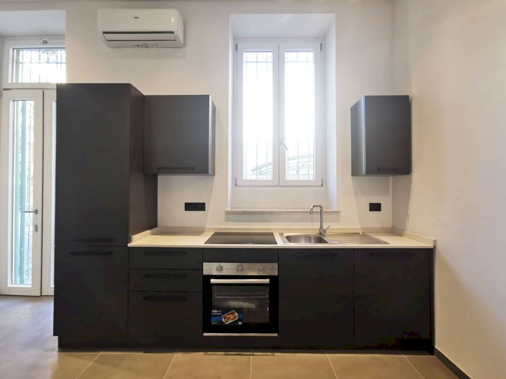 Cucina - Monolocale via Giacinto Collegno, 10, Torino (zona San Donato) - foto 2