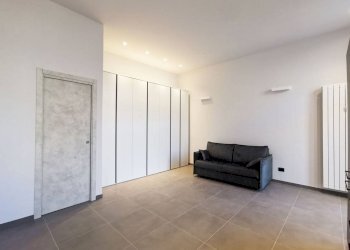 Sala da pranzo - Monolocale via Giacinto Collegno, 10, Torino (zona San Donato) - foto 12