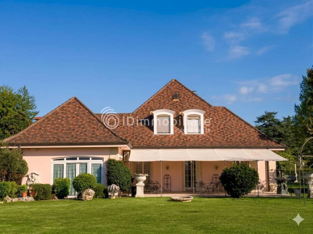 Facciata - Villa via Lunga, San Mauro Torinese - foto 1