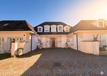 Cortile interno - Villa via Lunga, San Mauro Torinese - foto 4