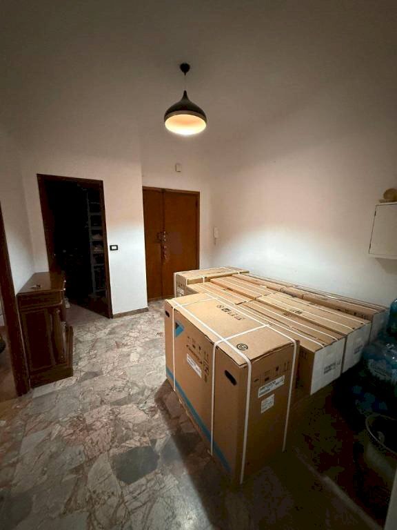 Cucina - Bilocale Lungobisagno Dalmazia, 61, Genova (zona Staglieno) - foto 2