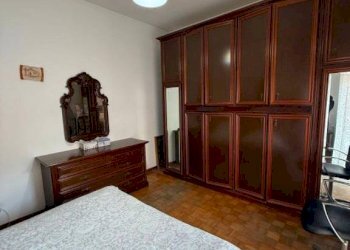 Camera da letto - Bilocale Lungobisagno Dalmazia, 61, Genova (zona Staglieno) - foto 13