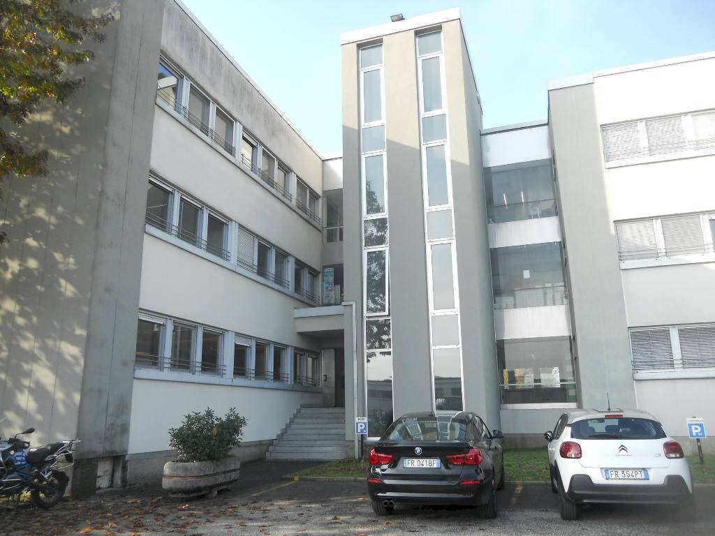 Facciata - Ufficio via Ramazzotti, Lainate - foto 2