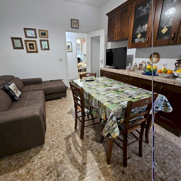 Sala da pranzo - Trilocale via Ettore Piccinini, 1, Asti - foto 3