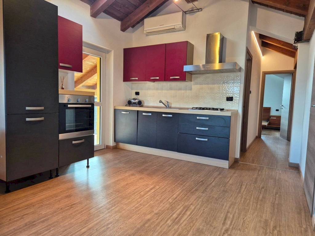 Cucina - Attico via Basse di Stura, Vignolo - foto 1