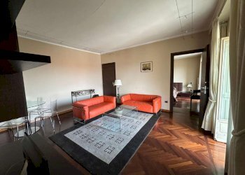 2 - Trilocale piazza Statuto, 4, Torino (zona Centro) - foto 3