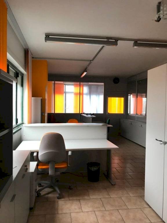 Office via Damiano Chiesa, Vimercate - photo 2