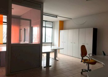 Ufficio - Office via Damiano Chiesa, Vimercate - photo 6