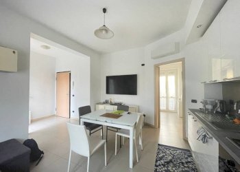 Cucina - Trilocale via Aldo Motta, 119, Vimercate - foto 2