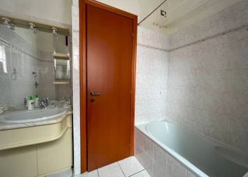 Bagno - Appartamento via Alessandro Manzoni, 97, Arcore - foto 20