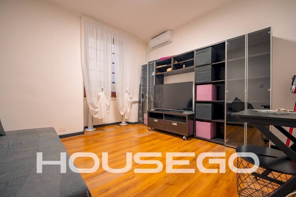 Salone - Bilocale via San Luca, 73, Genova (zona Centro Storico) - foto 1