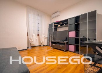 Salone - Bilocale via San Luca, 73, Genova (zona Centro Storico) - foto 1