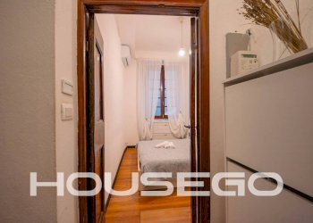 Corridoio - Bilocale via San Luca, 73, Genova (zona Centro Storico) - foto 9