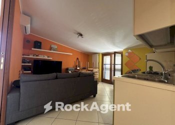 Cucina - Appartamento viale Sandro Pertini, 6, San Giovanni Teatino - foto 2