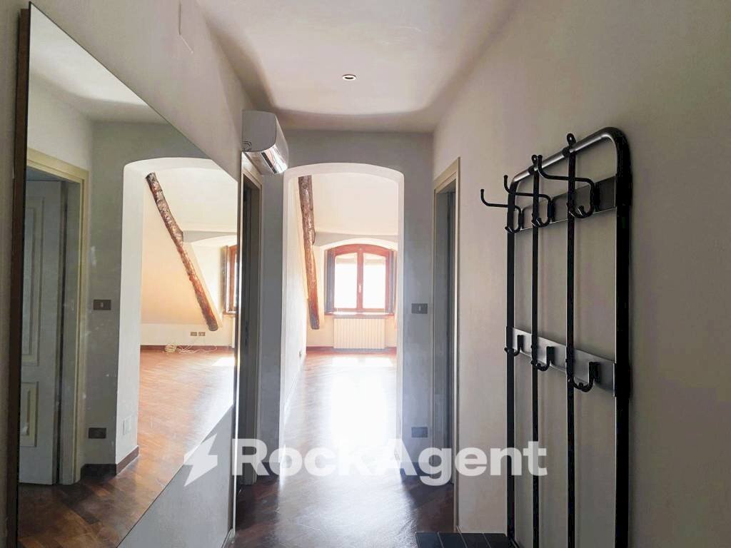 Corridoio - Attico via Vitaliano Donati, 12, Torino (zona Centro) - foto 1