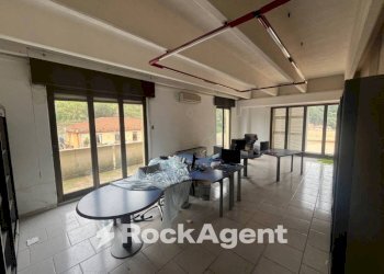 Interno non residenziale - Stabile - Palazzo via Emilio Vecchia, Varazze - foto 27