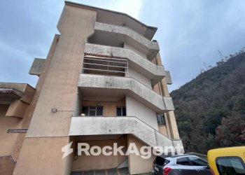 Facciata - Stabile - Palazzo via Emilio Vecchia, Varazze - foto 36