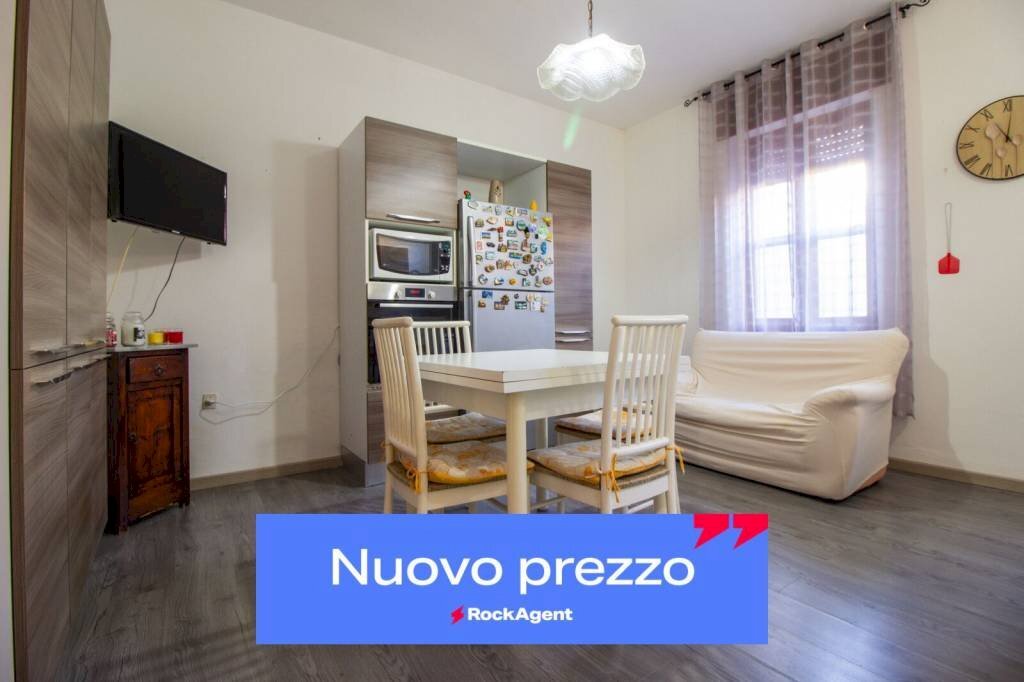 Salone - Casa indipendente via Cesare Battisti 20, Ploaghe - foto 2