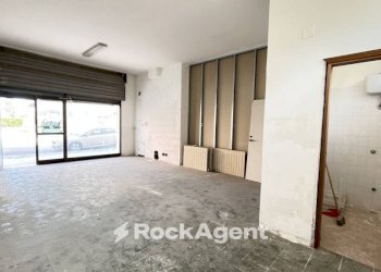 Interno non residenziale - Shop via Cavour, 92, Alba Adriatica - photo 10