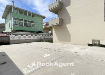 Posto macchina - Shop via Cavour, 92, Alba Adriatica - photo 16