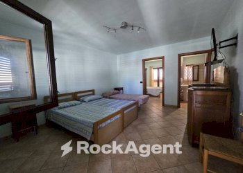 Camera da letto - Casa indipendente via IV Novembre, 18, Morciano di Leuca - foto 18