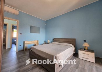 Camera da letto - Villa a Schiera via Paolo Borsellino, 16, Morciano di Leuca - foto 11