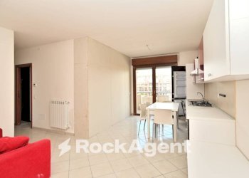 Cucina - Bilocale via del Crocifisso, 115, Latina - foto 5