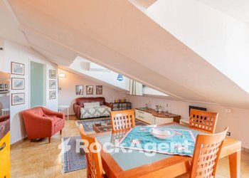 Salone - Attico via Martiri della Loggia, 91, San Marzano sul Sarno - foto 8