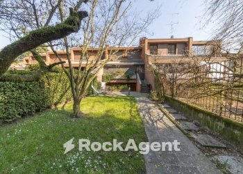 Giardino - Villa a Schiera via dei Longobardi, 31, frazione Milano 3, Basiglio - foto 39