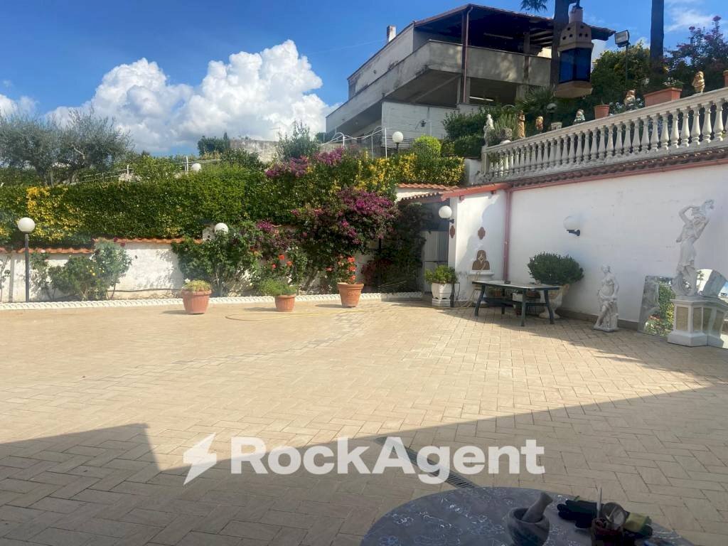 Giardino - Villa via G. Donizetti, 31, Zagarolo - foto 3