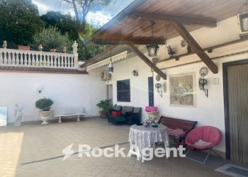 Veranda - Villa via G. Donizetti, 31, Zagarolo - foto 4
