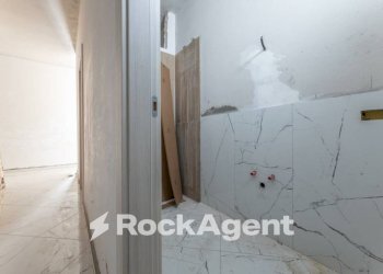 Disimpegno - Shop via Roma, Casarano - photo 9