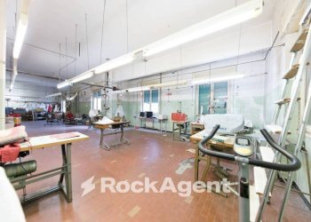 Interno non residenziale - Warehouse salita Sella, Genova (neighborhood Apparizione) - photo 3
