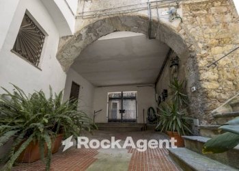 Cortile interno - Bilocale via Giuseppe Poerio, Catanzaro - foto 1