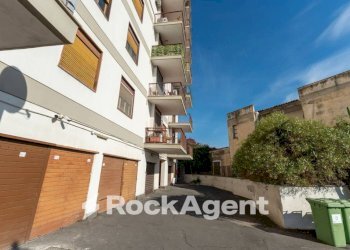 Cortile interno - Trilocale via del Canalicchio, 3, Tremestieri Etneo - foto 31