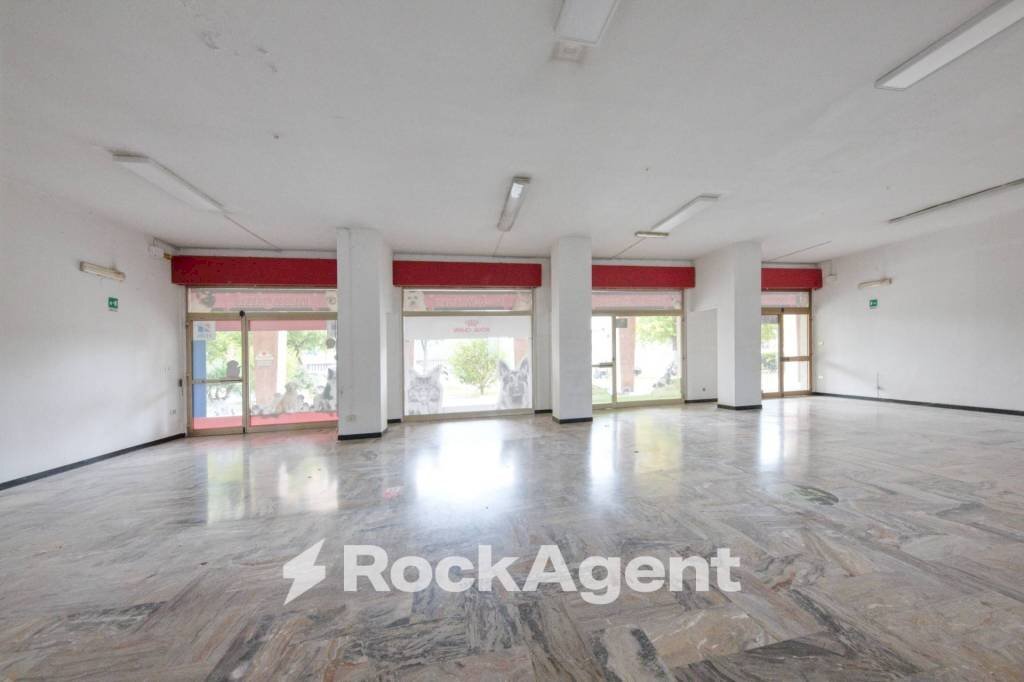 Interno non residenziale - Negozio viale Stazione Centrale, Ovada - foto 3